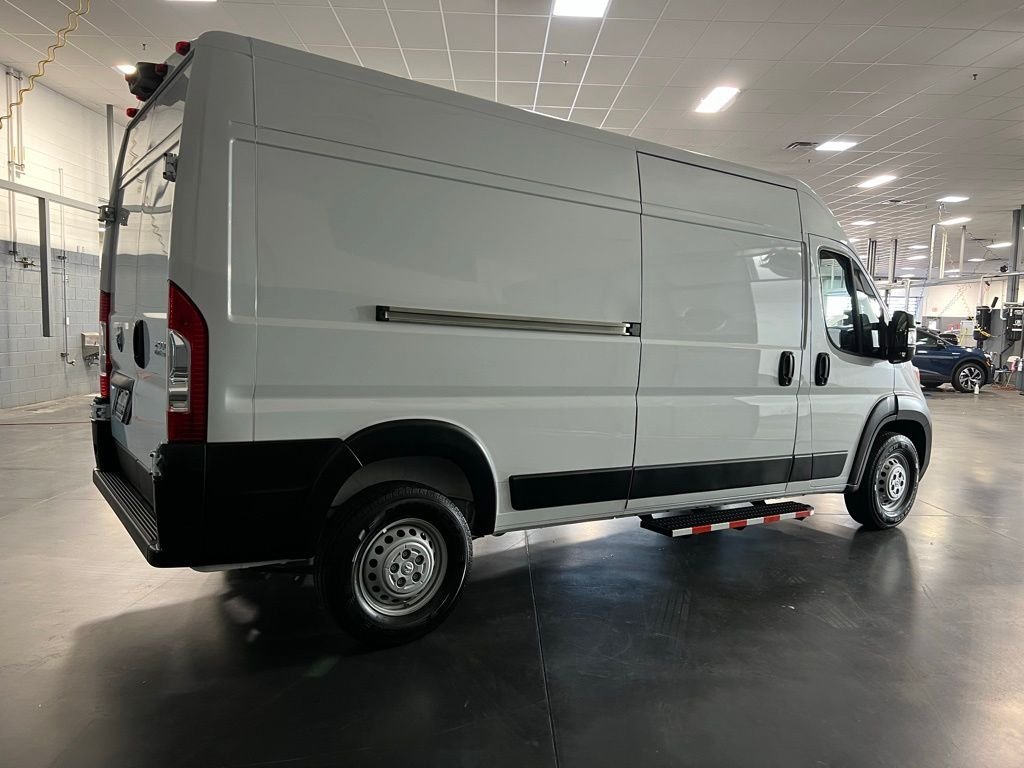2025 Ram ProMaster 2500 photo 3