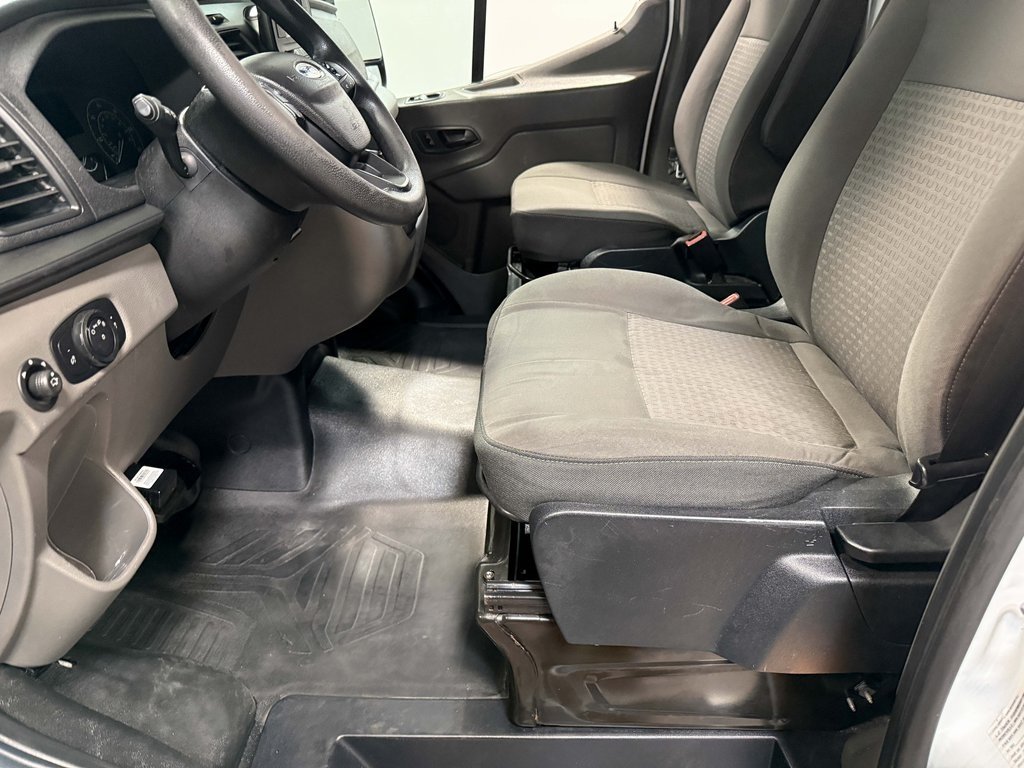 2020 Ford Transit photo 42