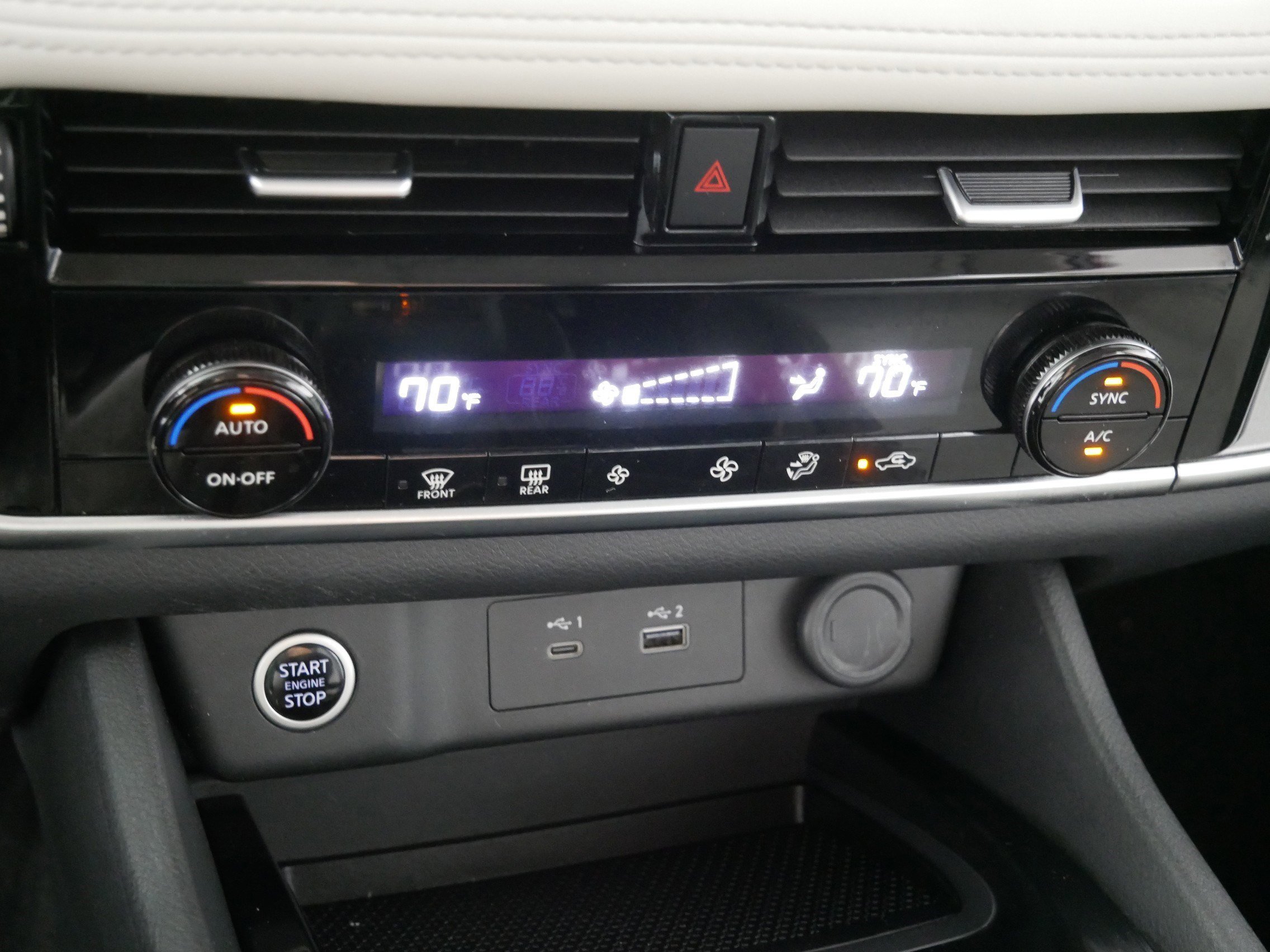 2023 Nissan Rogue SV photo 22