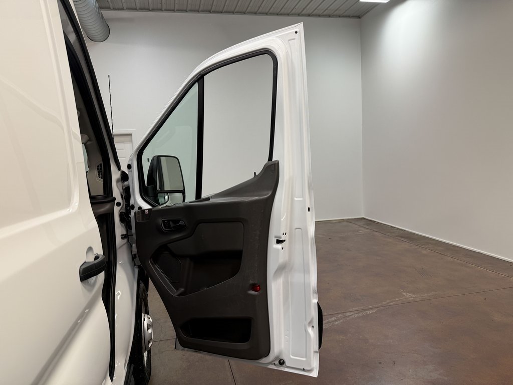 2020 Ford Transit photo 48