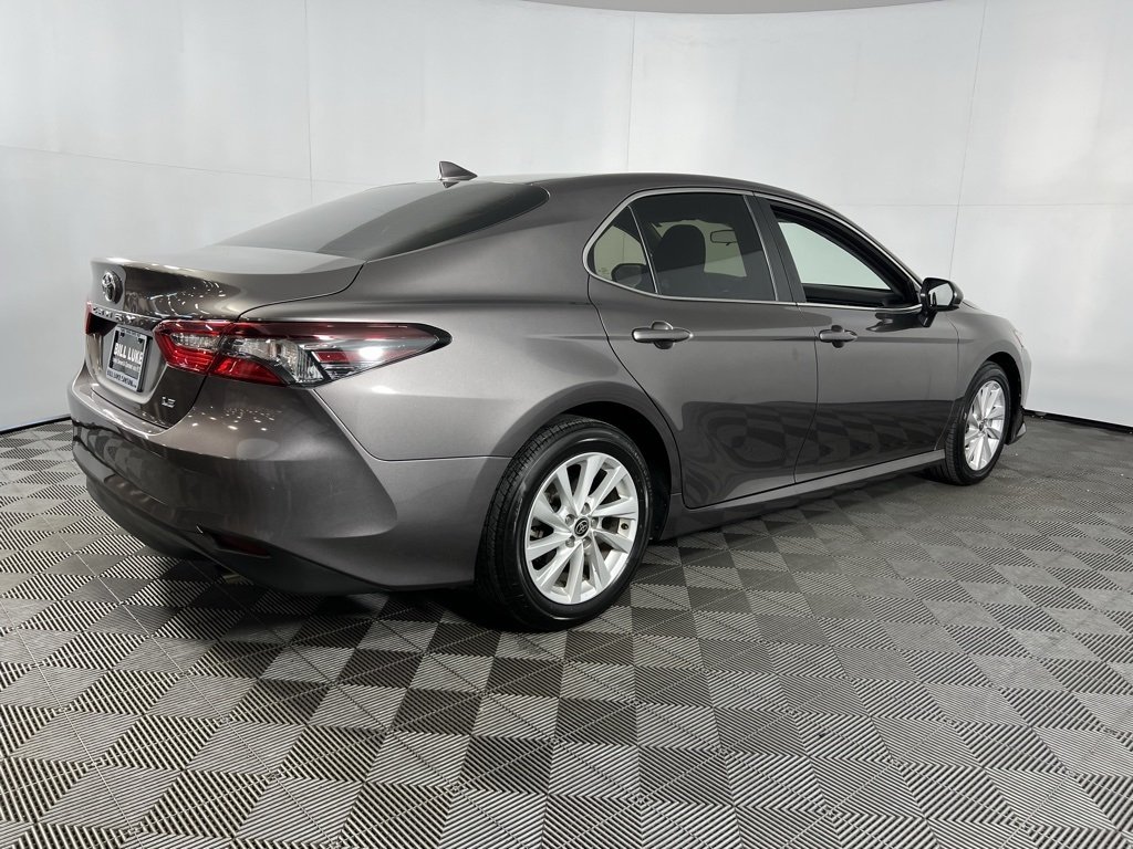 2024 Toyota Camry LE photo 4