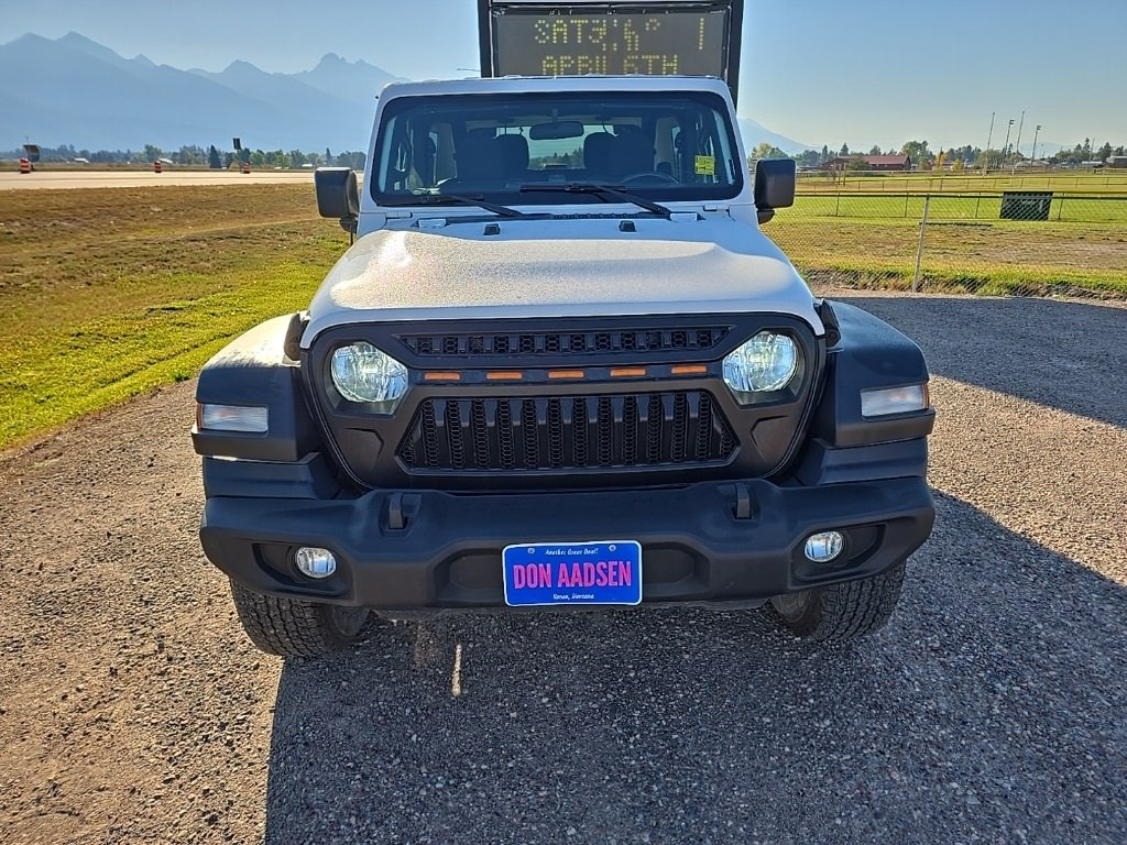 2020 Jeep Wrangler Sport S photo 2