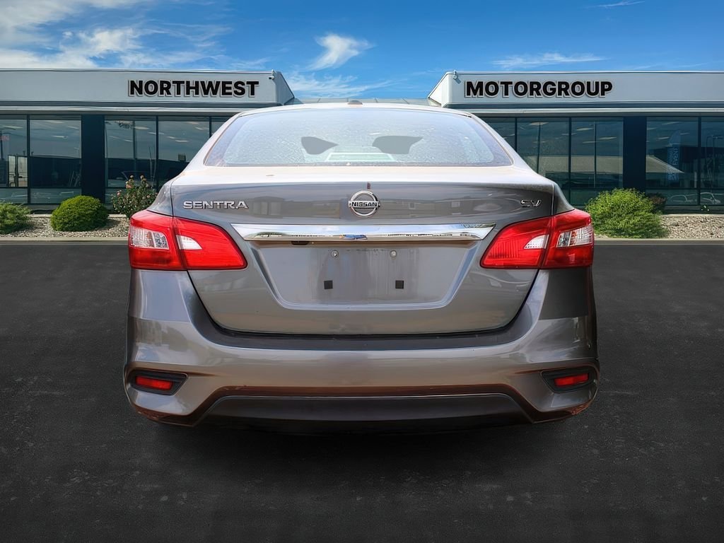 2017 Nissan Sentra SV photo 3