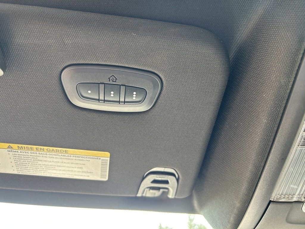 2019 Ram 1500 Laramie photo 17