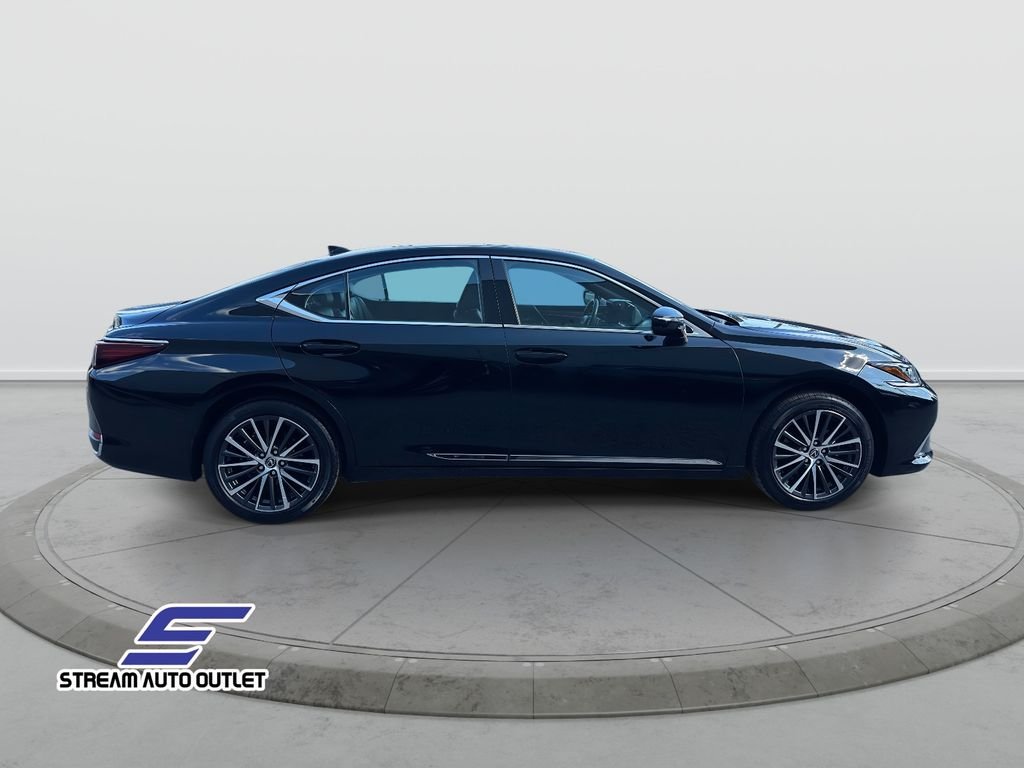 2024 Lexus ES 250 Premium photo 4