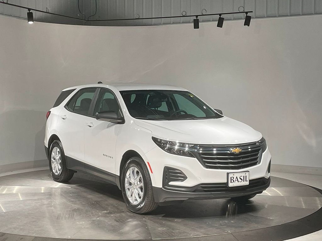 2023 Chevrolet Equinox LS photo 28