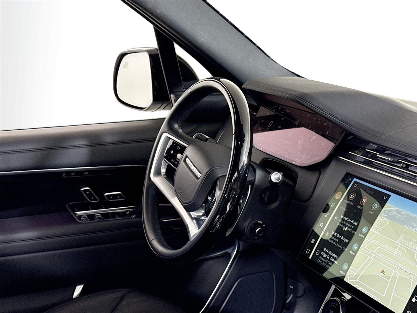 2023 Land Rover Range Rover SE photo 31