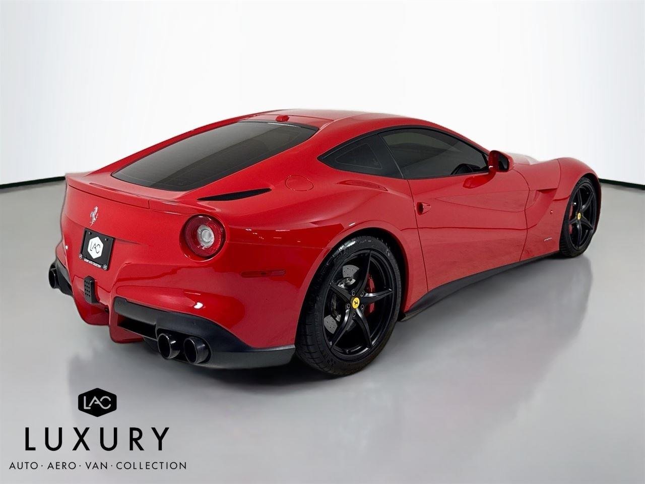 2014 Ferrari F12 Berlinetta Berlinetta photo 4