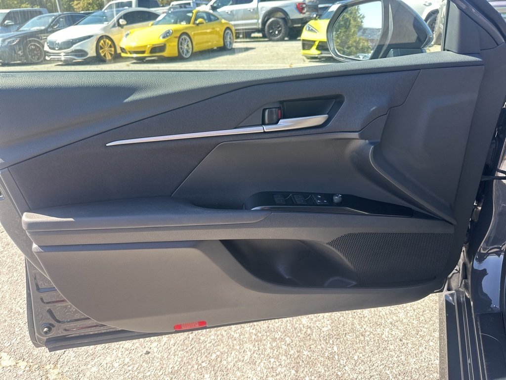 2025 Toyota Camry LE photo 21