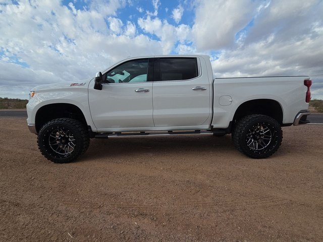 2023 Chevrolet Silverado 1500 LTZ photo 5