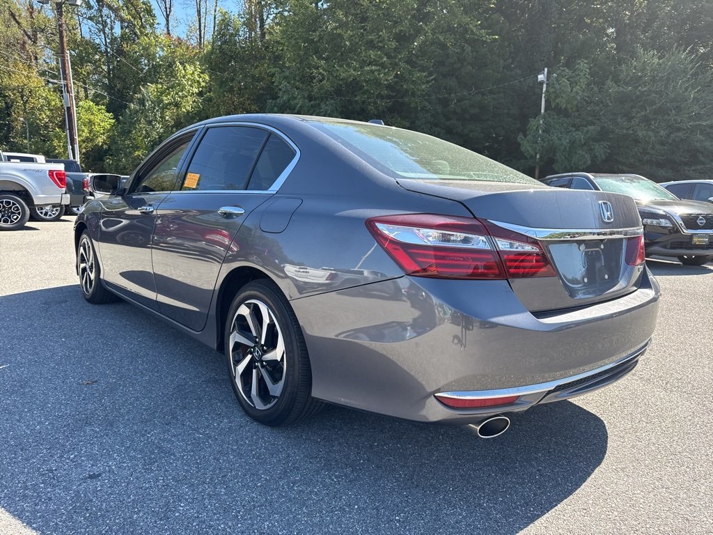 2017 Honda Accord EX-L V6 photo 3