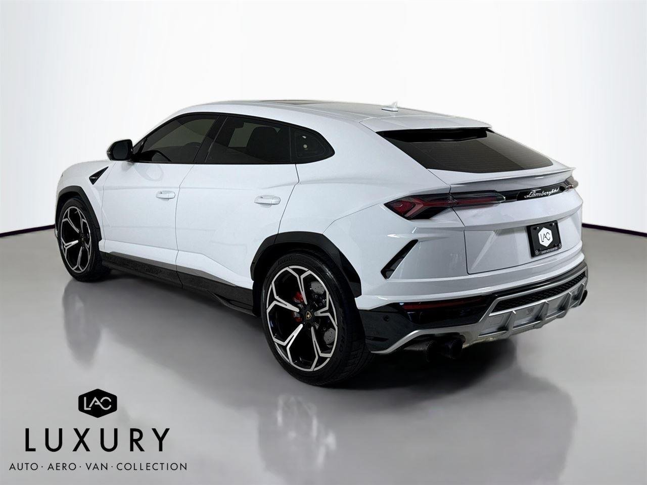 2021 Lamborghini Urus photo 6