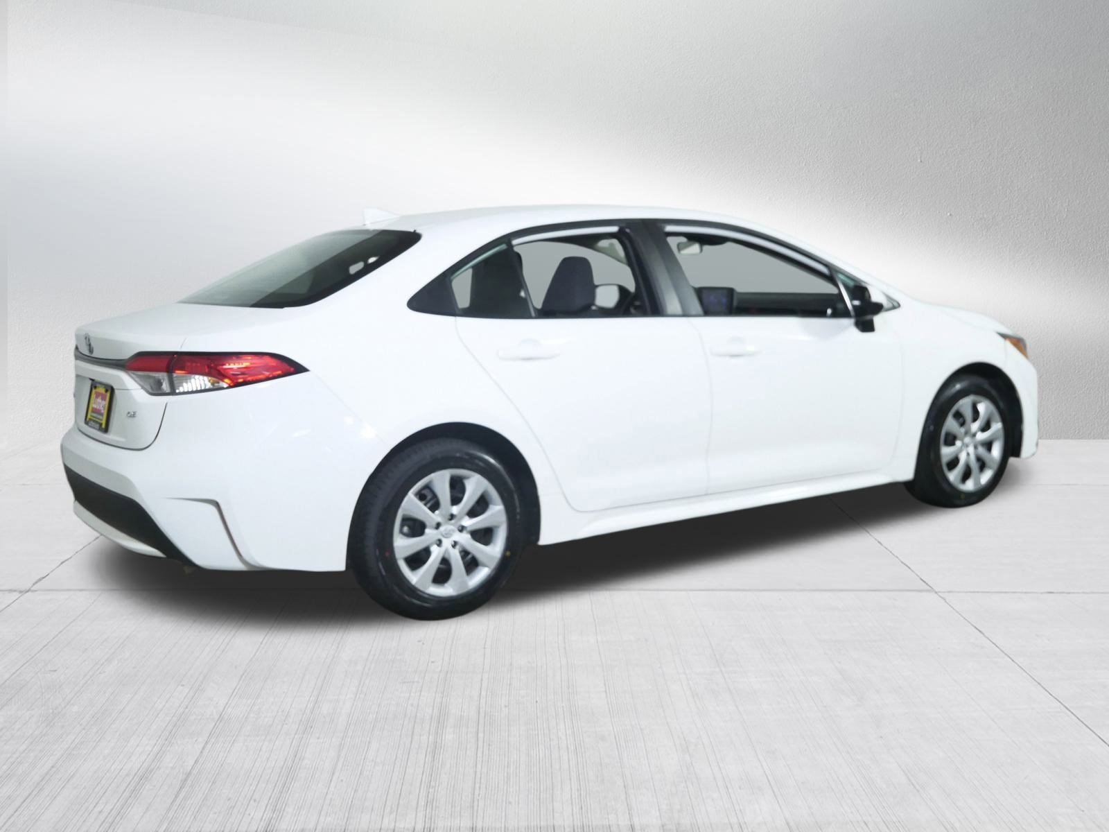 2022 Toyota Corolla LE photo 7