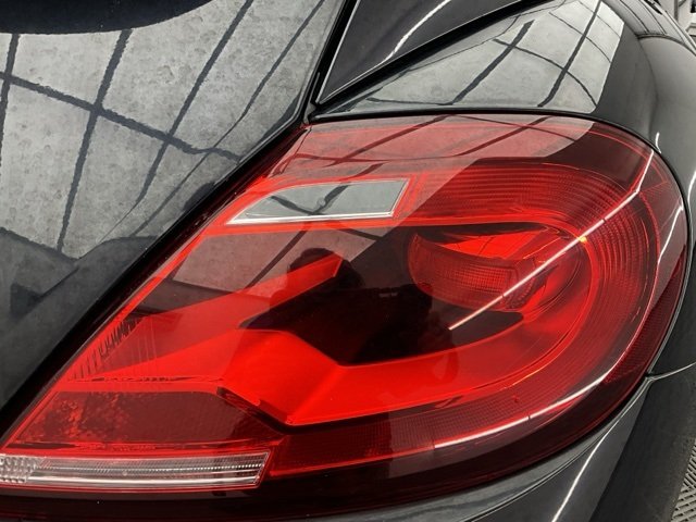 2019 Volkswagen Beetle S photo 12