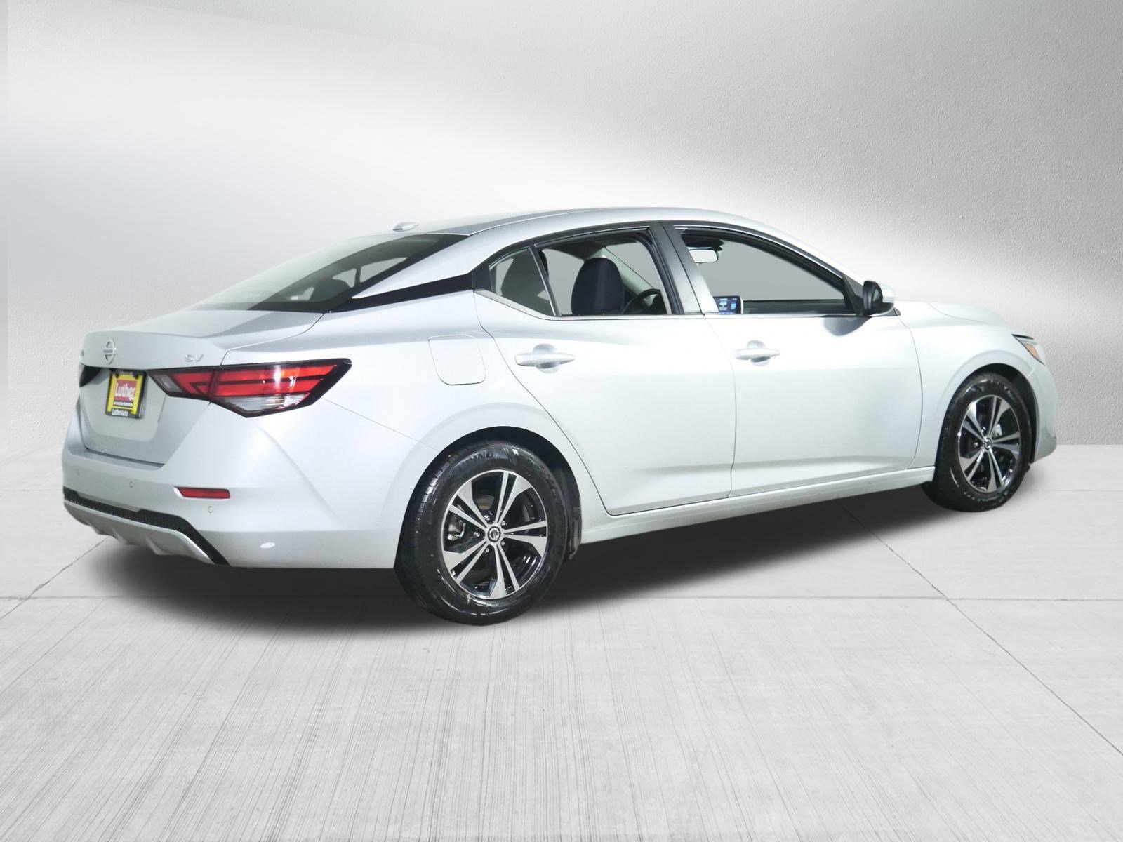 2023 Nissan Sentra SV photo 7