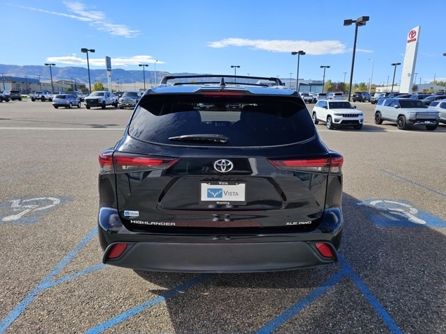 2024 Toyota Highlander XLE photo 4