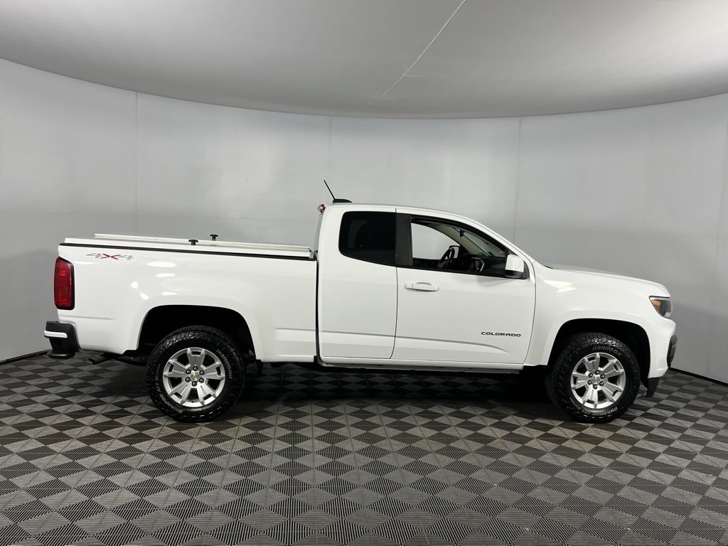 2022 Chevrolet Colorado LT photo 3