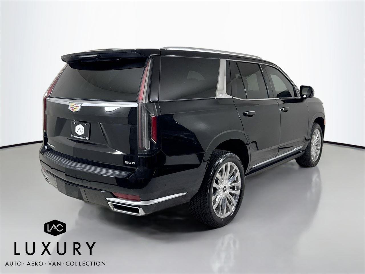 2022 Cadillac Escalade Premium Luxury photo 4