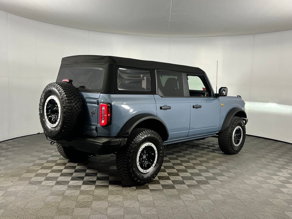 2024 Ford Bronco Badlands photo 4