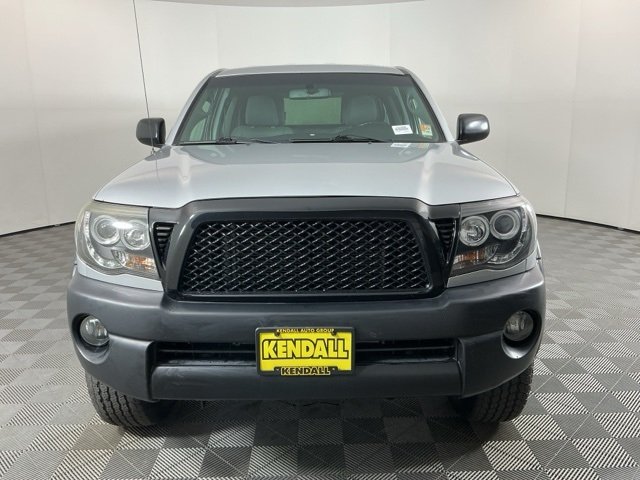 2010 Toyota Tacoma Base photo 2
