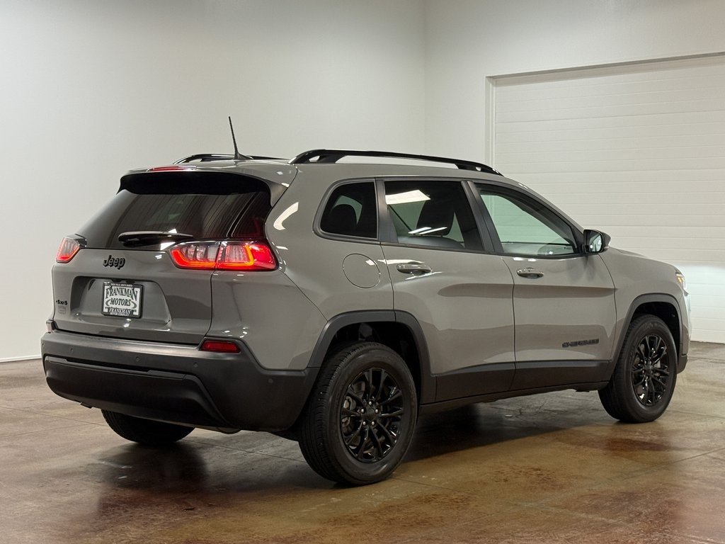 2023 Jeep Cherokee Altitude photo 19