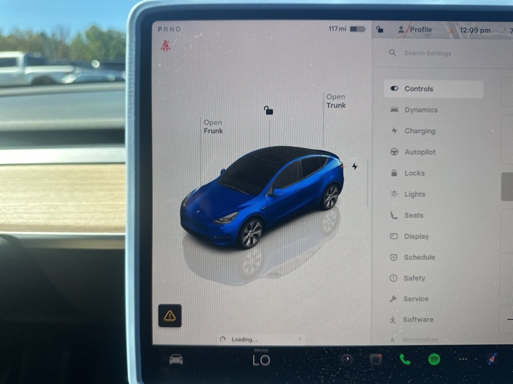 2024 Tesla Model Y Standard Range photo 18