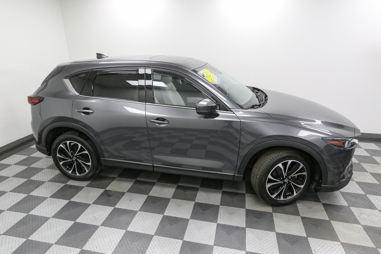 2023 Mazda CX-5 2.5 S Premium photo 5