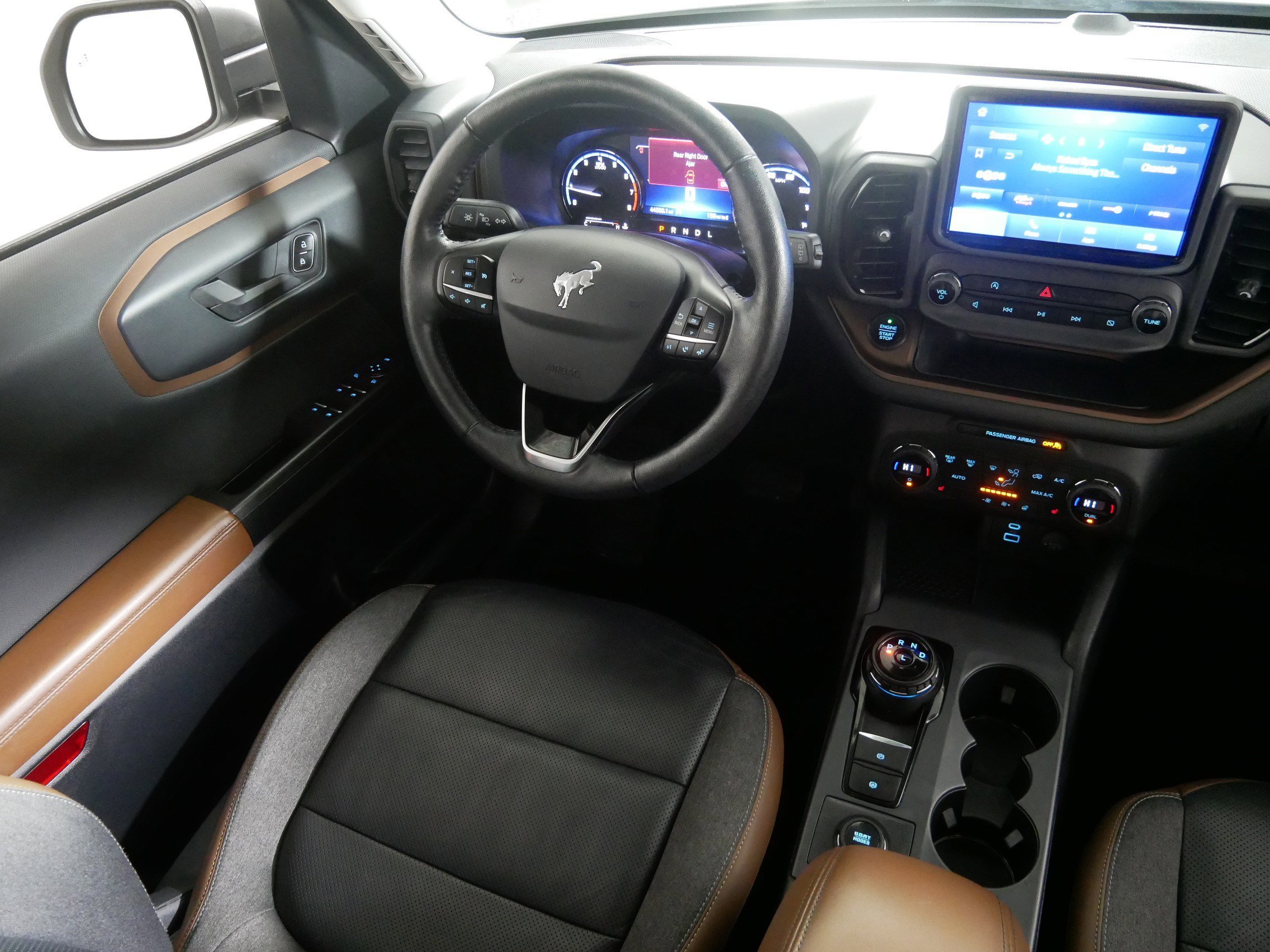 2021 Ford Bronco Sport Outer Banks photo 9