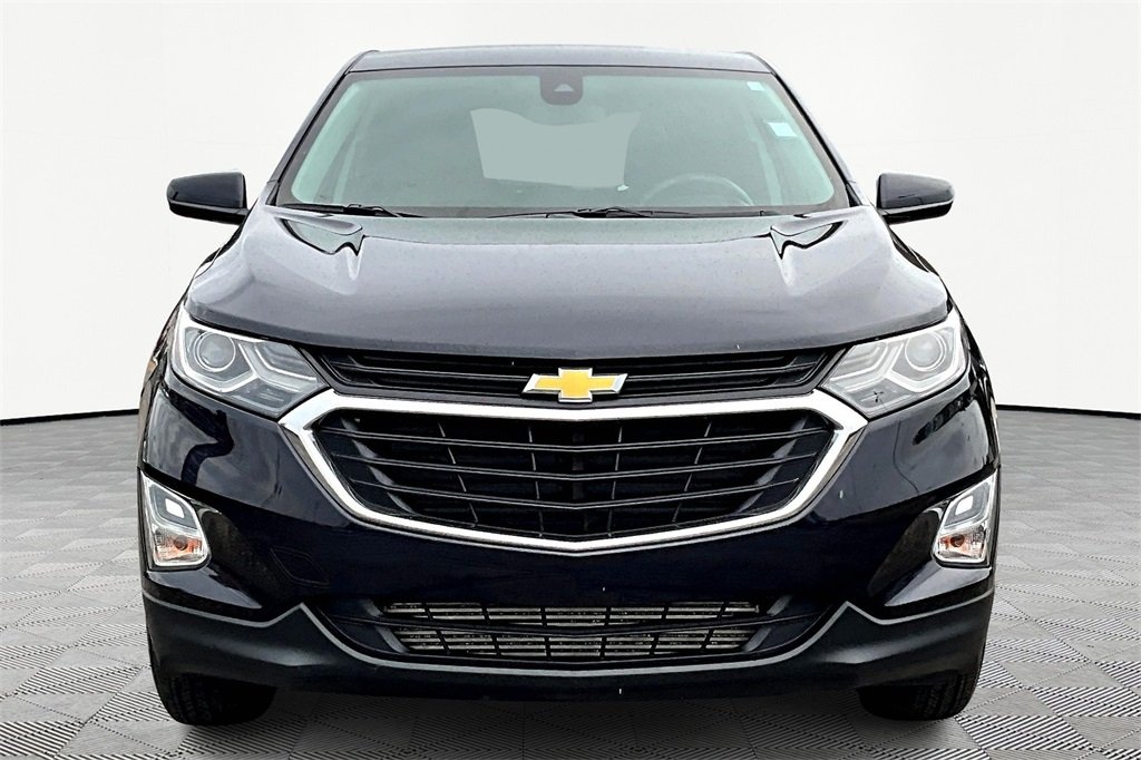 2021 Chevrolet Equinox LT photo 2