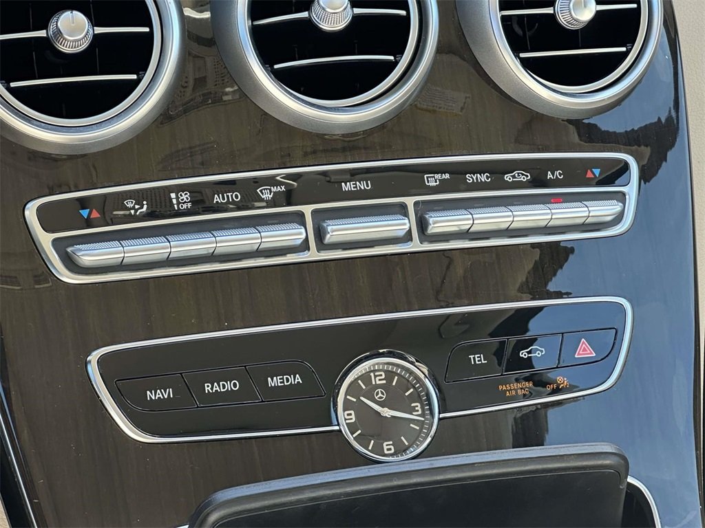 2019 Mercedes Benz C 300 photo 21
