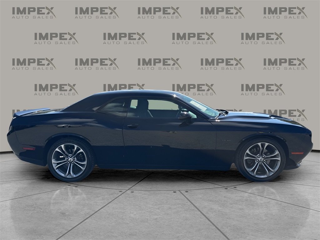 2018 Dodge Challenger R/T photo 6
