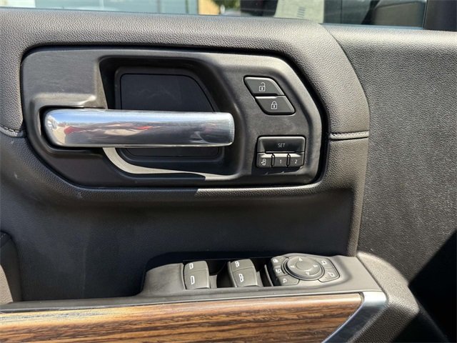 2020 Chevrolet Silverado 2500HD High Country photo 25