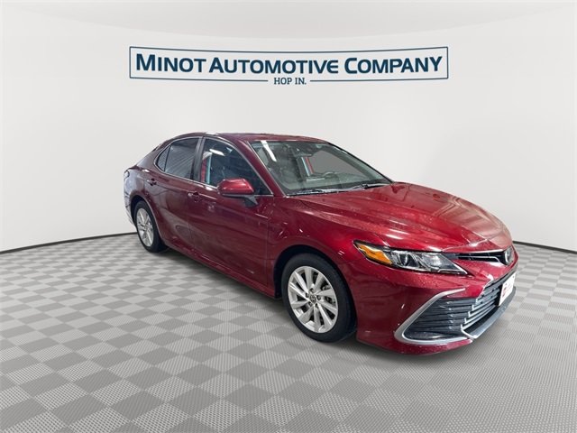 2021 Toyota Camry LE photo 2