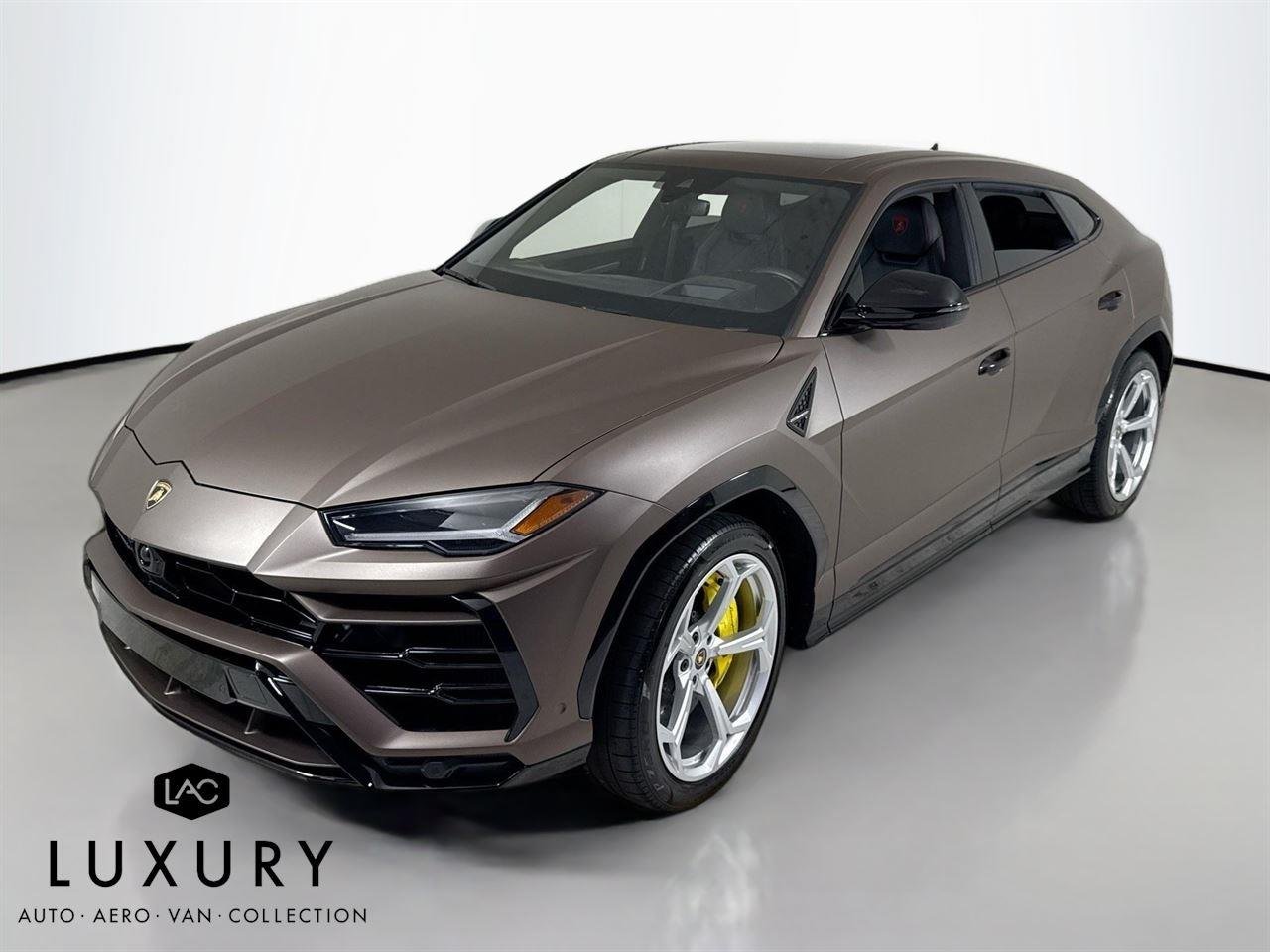 2020 Lamborghini Urus photo 2