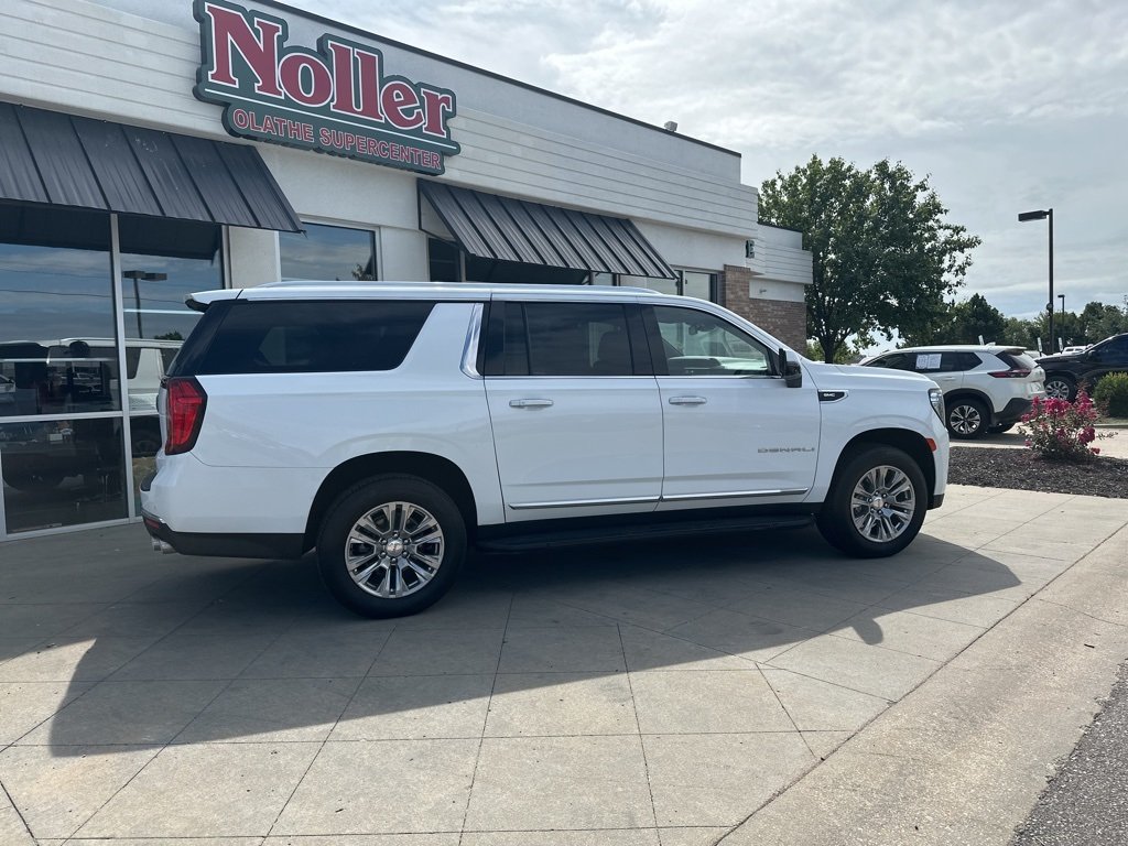 2023 Gmc Yukon XL Denali photo 3