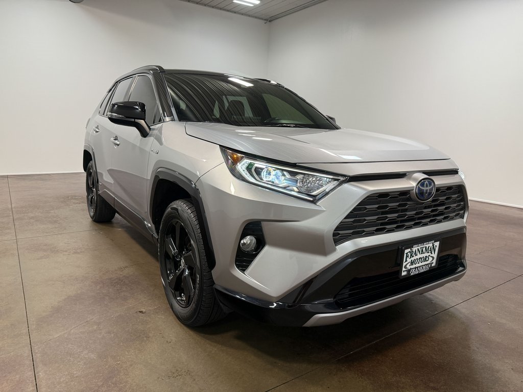 2019 Toyota RAV4 Hybrid XSE photo 26