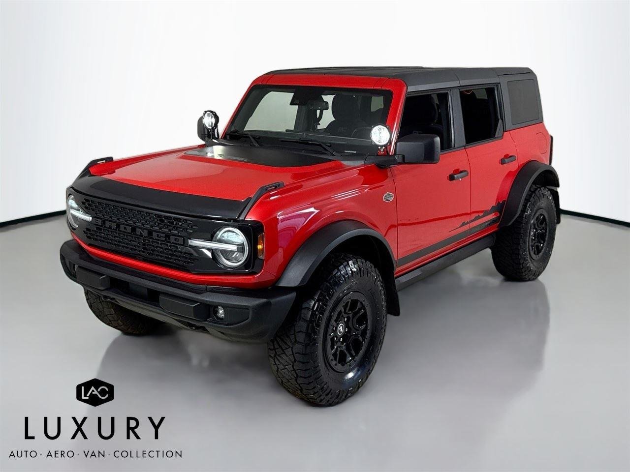 2022 Ford Bronco Wildtrak photo 2