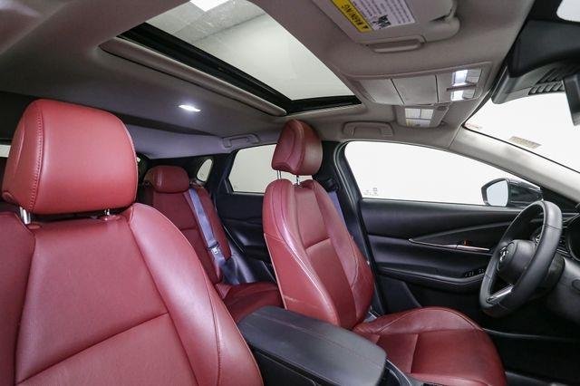 2025 Mazda CX-30 2.5 S Carbon photo 17