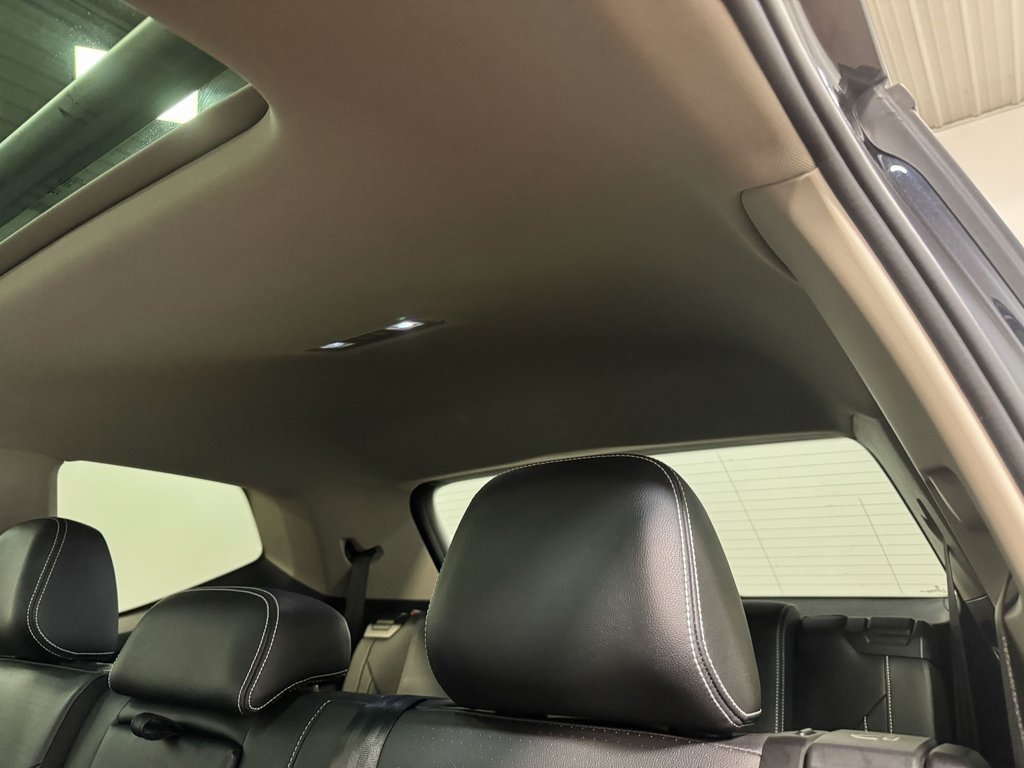 2023 Volkswagen Atlas SEL photo 6