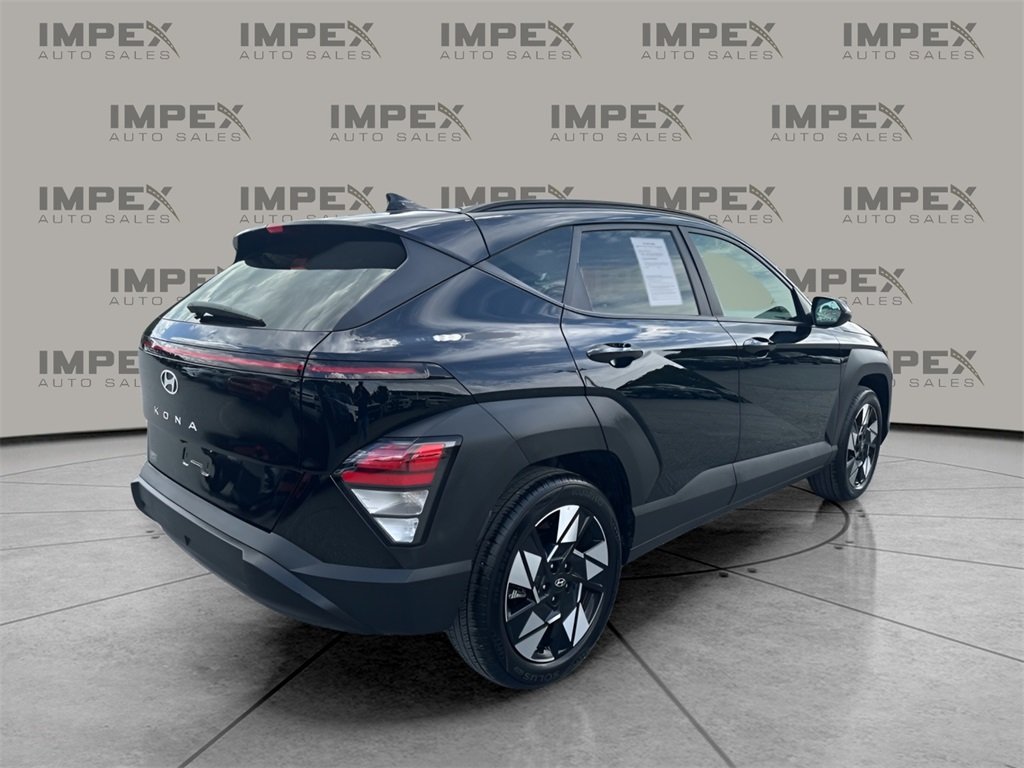 2025 Hyundai Kona SEL photo 5