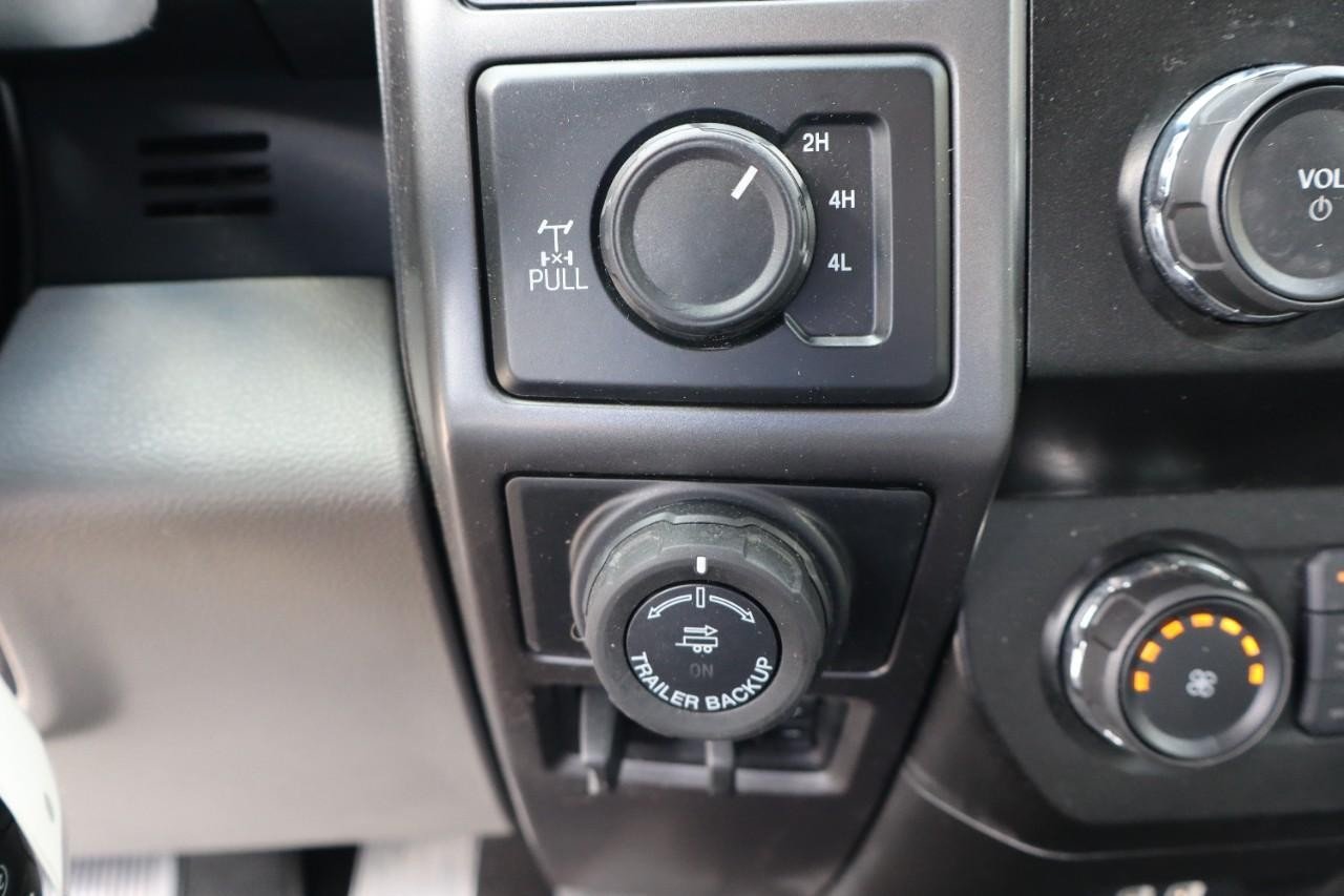 2019 Ford F-150 XLT photo 16