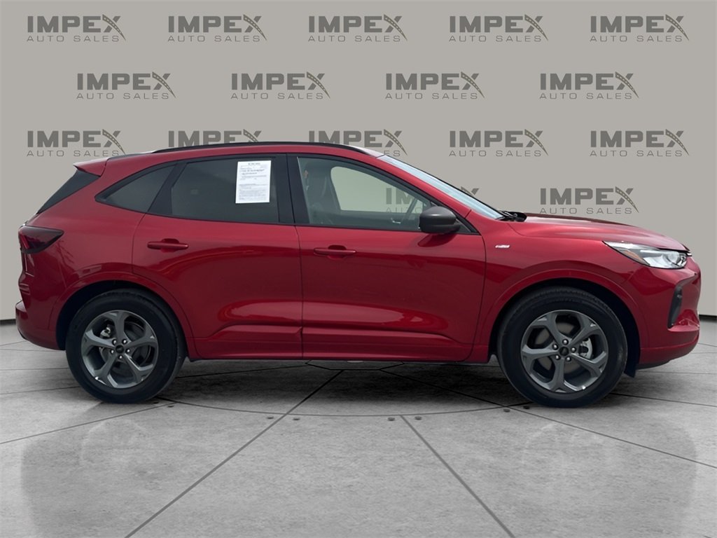 2024 Ford Escape ST-Line photo 6