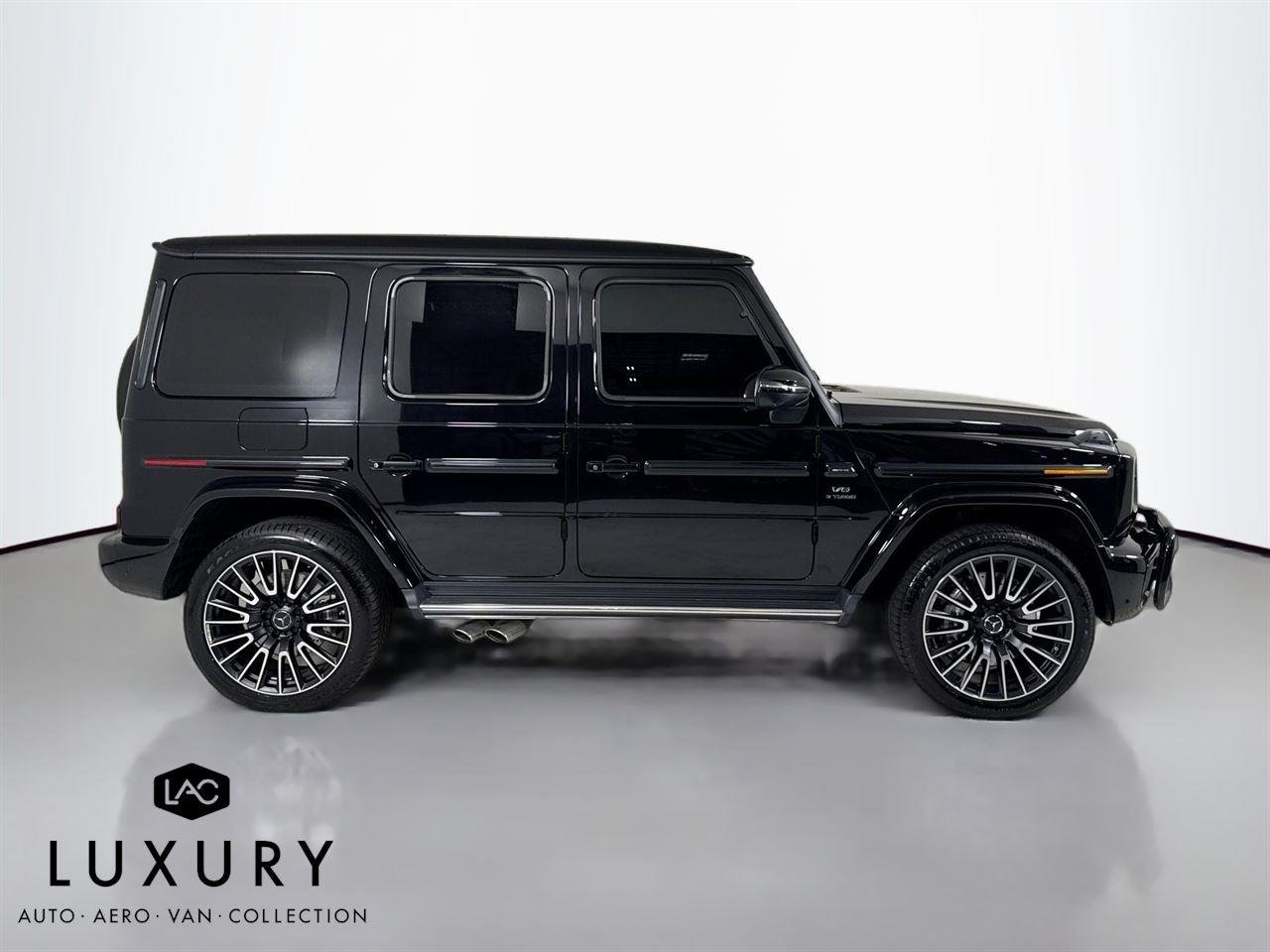2025 Mercedes Benz G 63 AMG photo 3