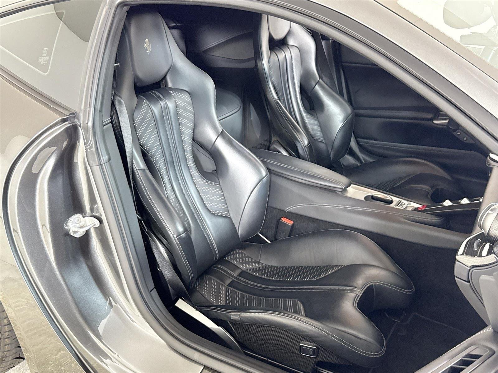 2016 Ferrari F12 Berlinetta Berlinetta photo 27