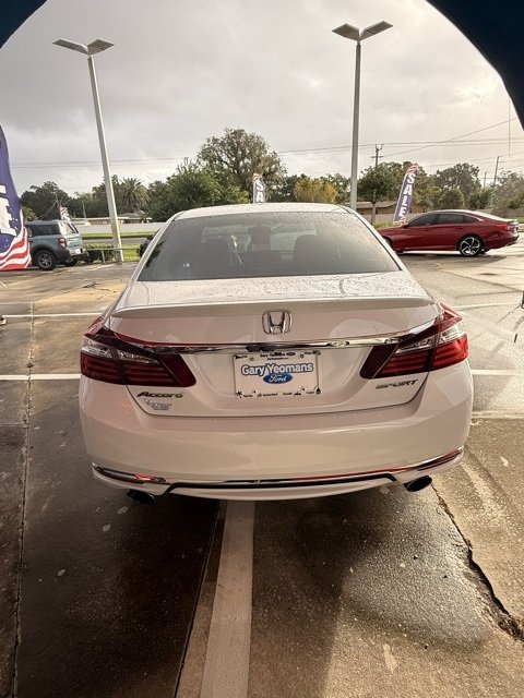 2016 Honda Accord Sport photo 2