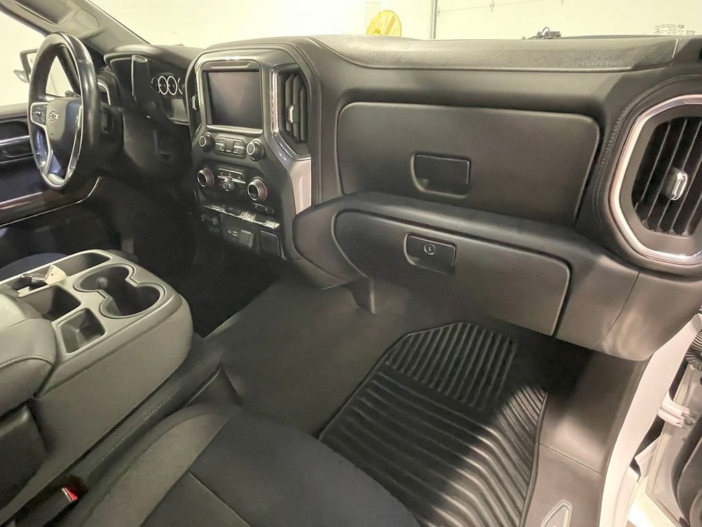 2020 Chevrolet Silverado 1500 RST photo 21