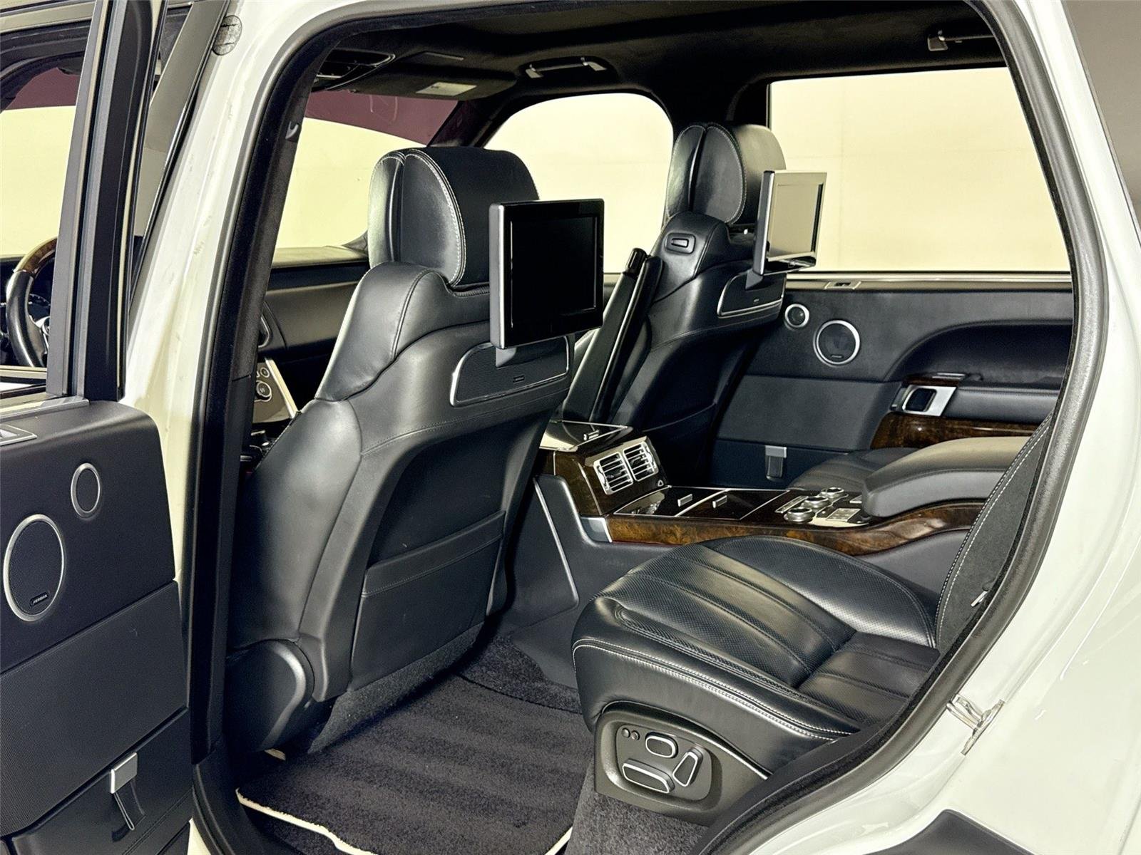 2015 Land Rover Range Rover Autobiography photo 17