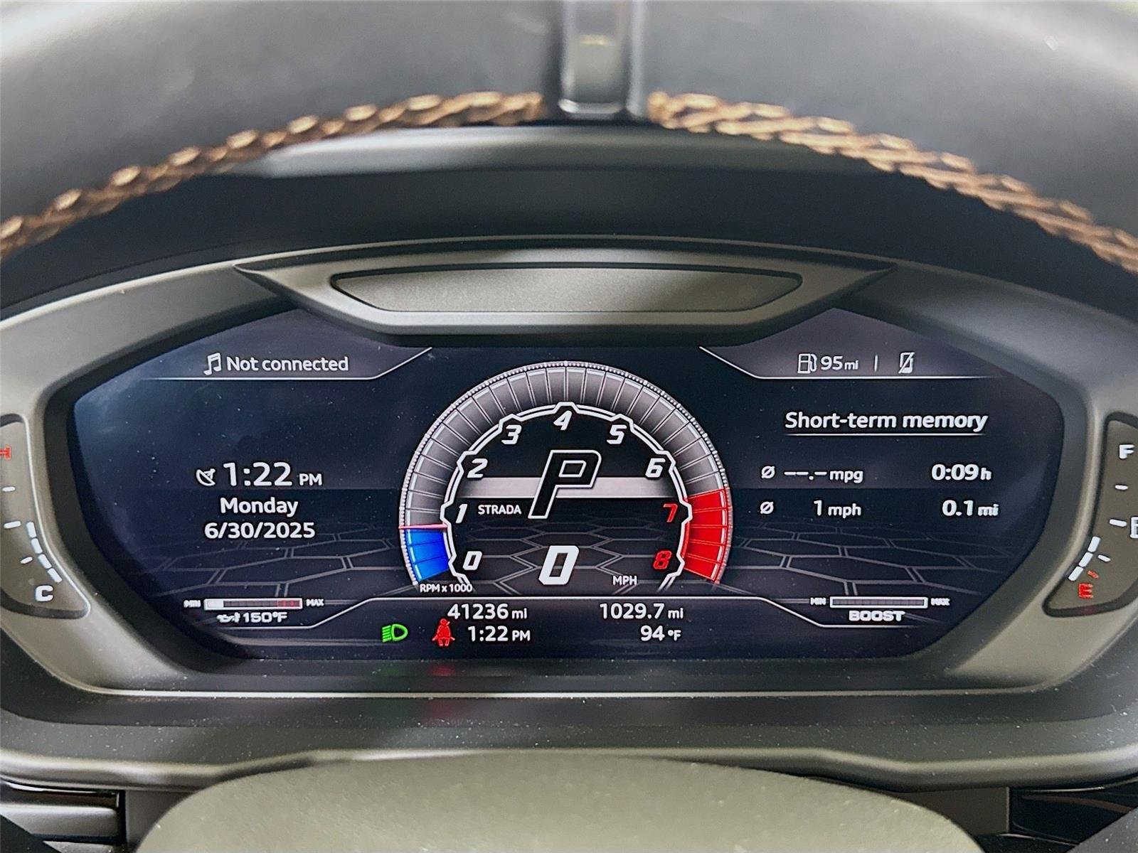 2019 Lamborghini Urus Base photo 13