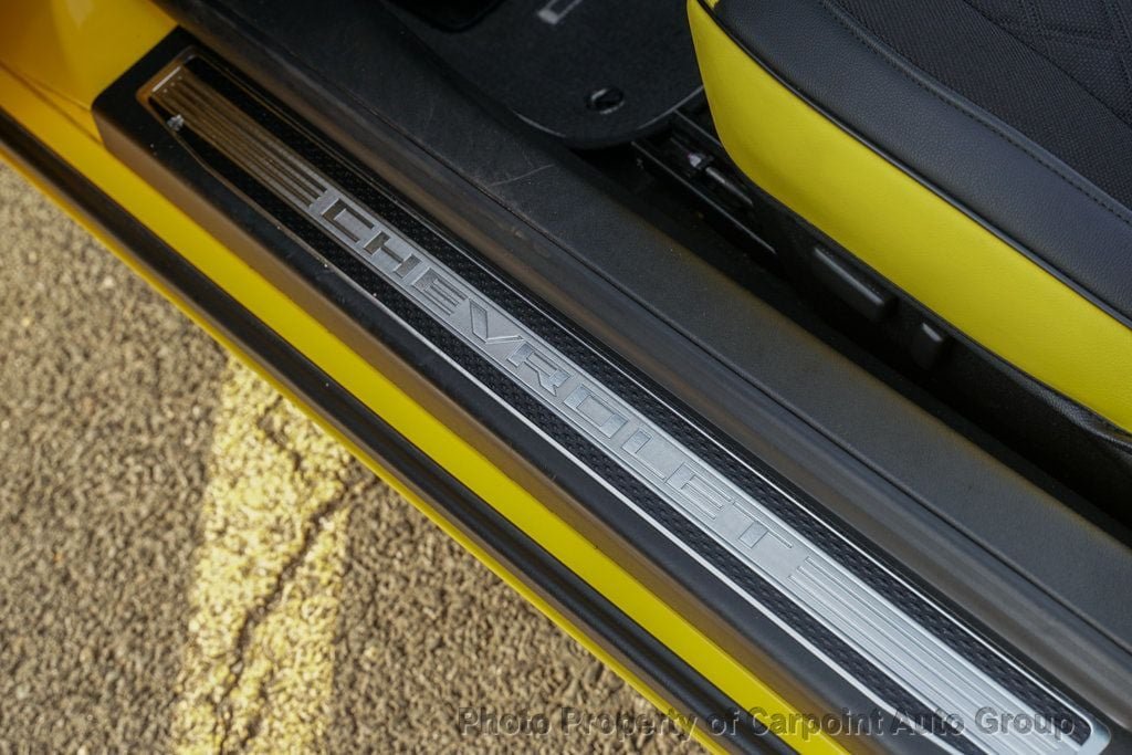 2011 Chevrolet Camaro 2SS photo 26