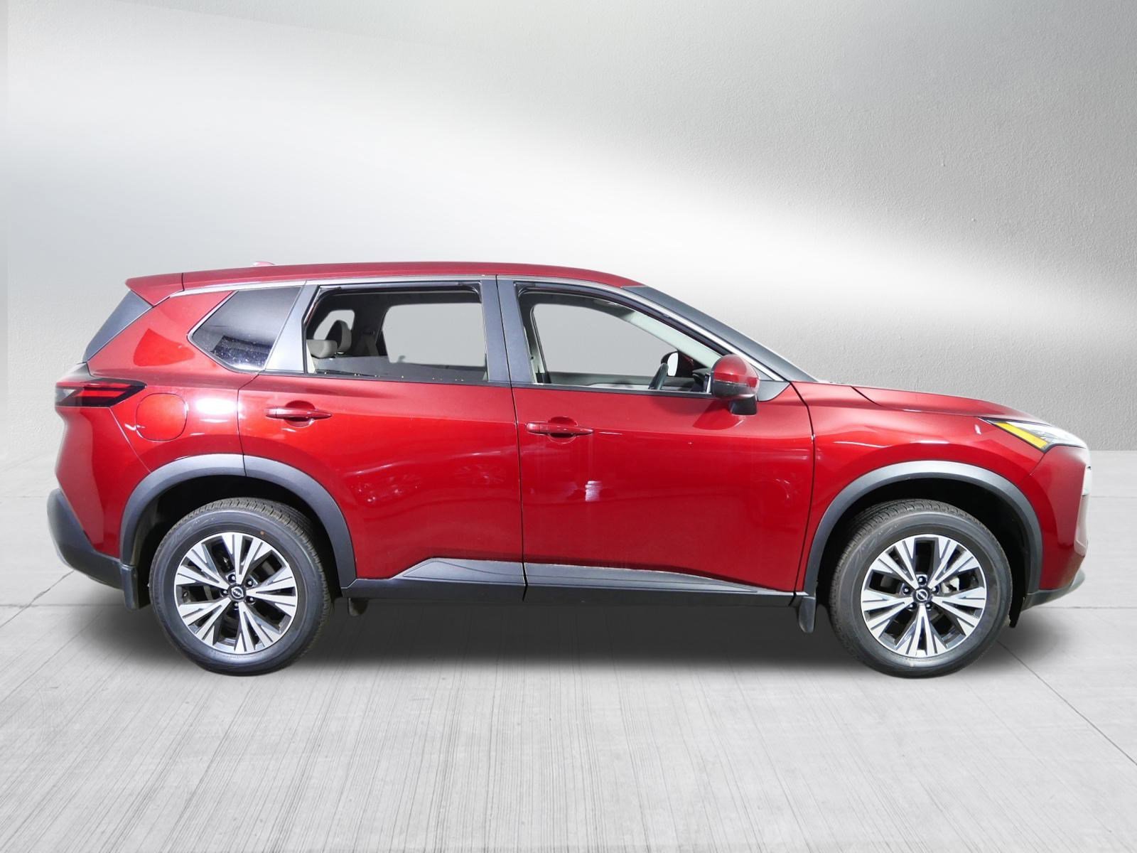 2023 Nissan Rogue SV photo 8